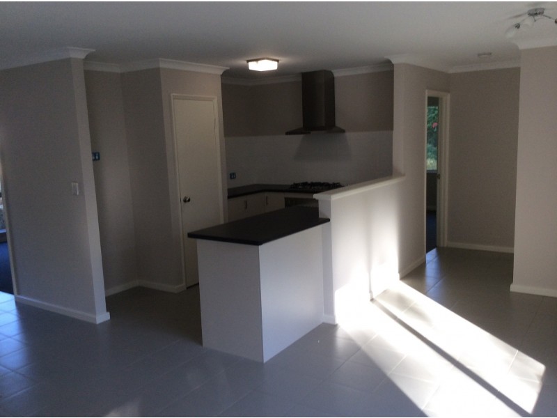 60 Millen Street, Mount Nasura WA 6112