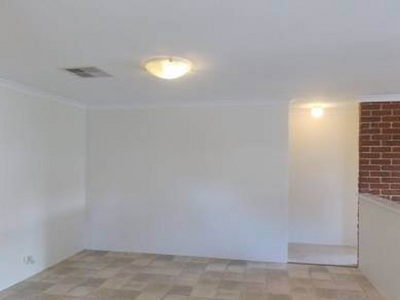 34 Reveley Close, Seville Grove WA 6112