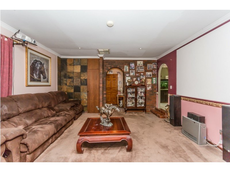 34 Thatcher Road, Byford WA 6122