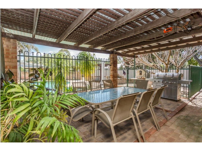 34 Thatcher Road, Byford WA 6122