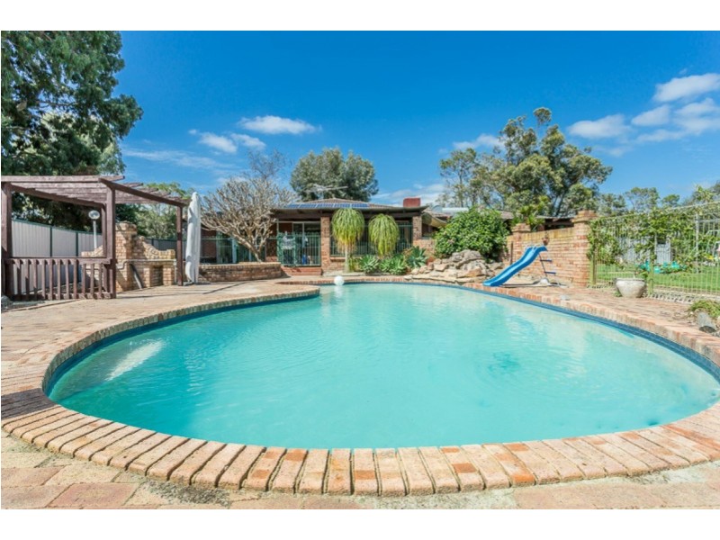 34 Thatcher Road, Byford WA 6122