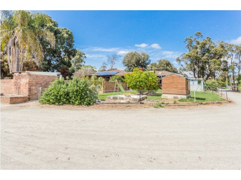 34 Thatcher Road, Byford WA 6122