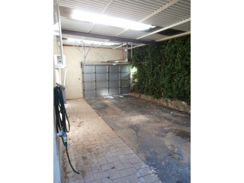 21 Hennessy Avenue, Orelia WA 6167