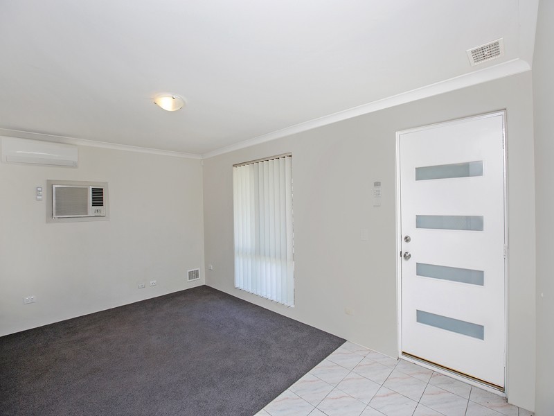 4 Farmer Avenue, Brookdale WA 6112