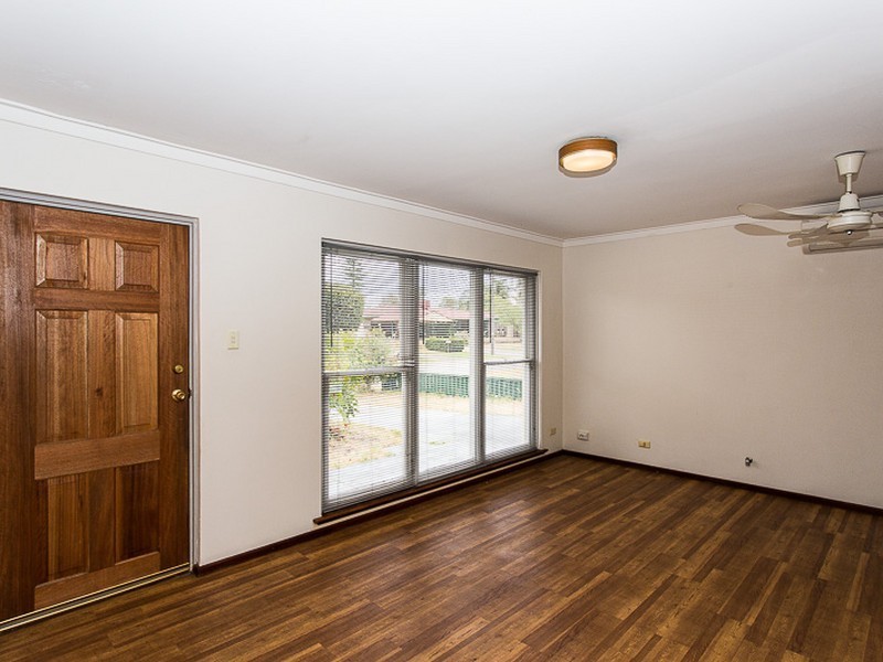 5 Kari Court, Camillo WA 6111