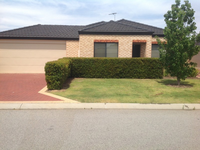 1/7 Crossville way, Success WA 6164