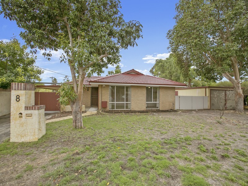 8 Redross Court, Armadale WA 6112