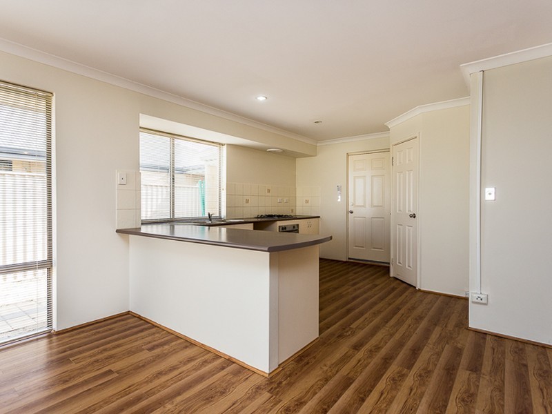 10 Jonquil Loop, Seville Grove WA 6112