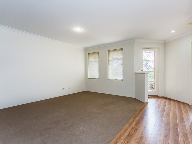 10 Jonquil Loop, Seville Grove WA 6112