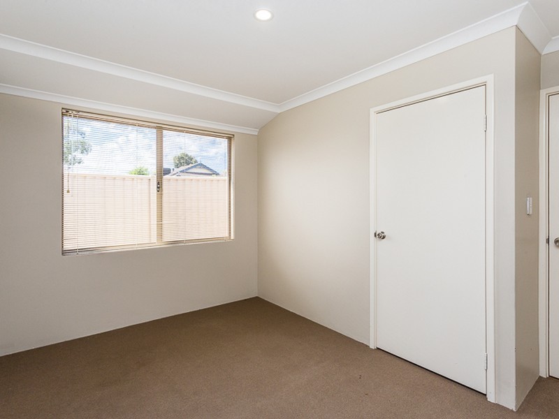 10 Jonquil Loop, Seville Grove WA 6112