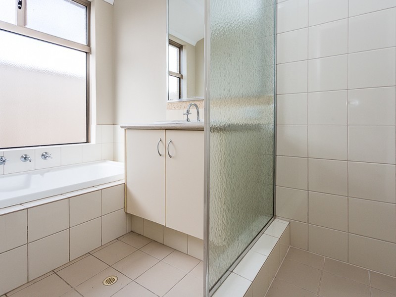 10 Jonquil Loop, Seville Grove WA 6112