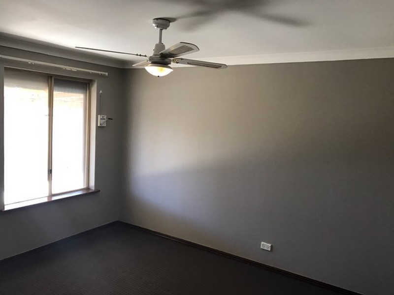 2 Bell court, Armadale WA 6112