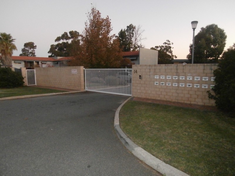 31/14 Coralie Court, Armadale WA 6112