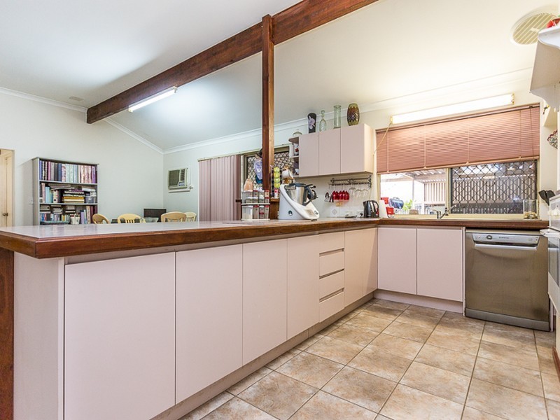 36 Petrel Close, Seville Grove WA 6112
