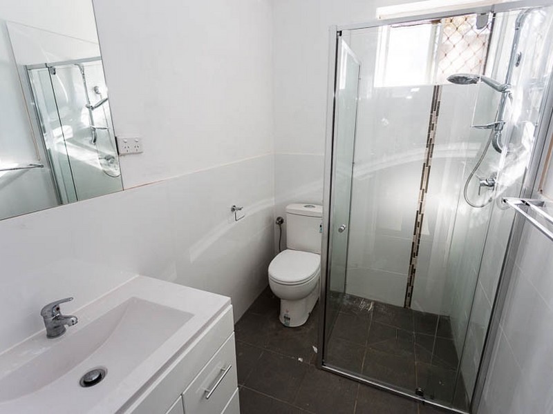 Unit 4/5 Fourth Road, Armadale WA 6112