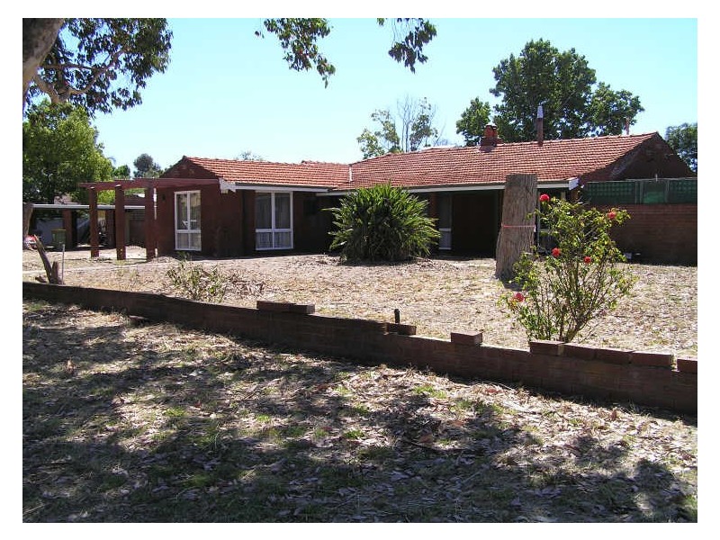 24 Willowmead Way, Kelmscott WA 6111