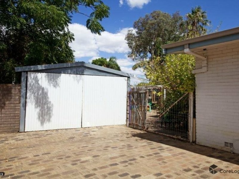 34 Galliers Avenue, Armadale WA 6112