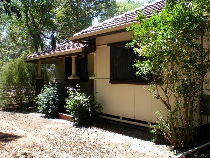 80 Poad Street, Champion Lakes WA 6111