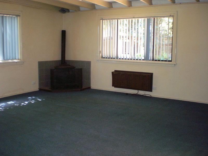 80 Poad Street, Champion Lakes WA 6111