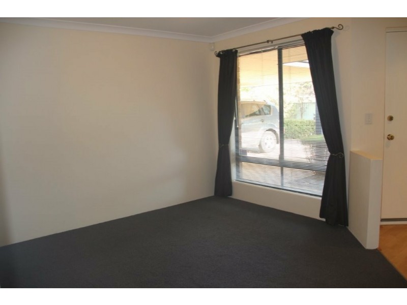10 Jakovich Circuit, Atwell WA 6164
