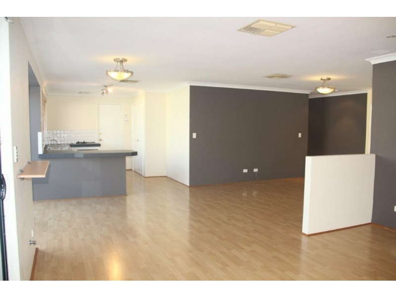 10 Jakovich Circuit, Atwell WA 6164