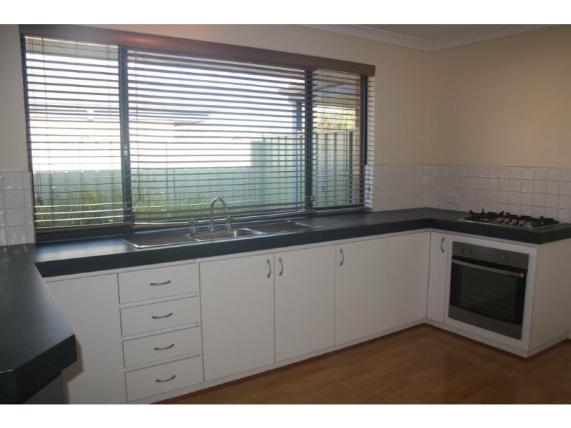 10 Jakovich Circuit, Atwell WA 6164