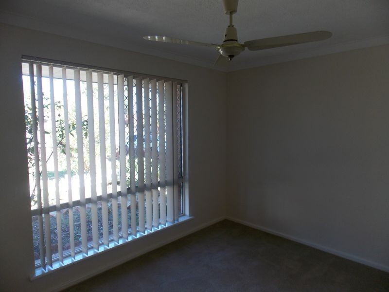 25 Walcha Way, Armadale WA 6112