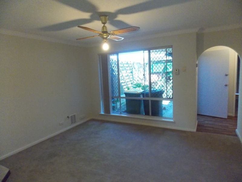 25 Walcha Way, Armadale WA 6112