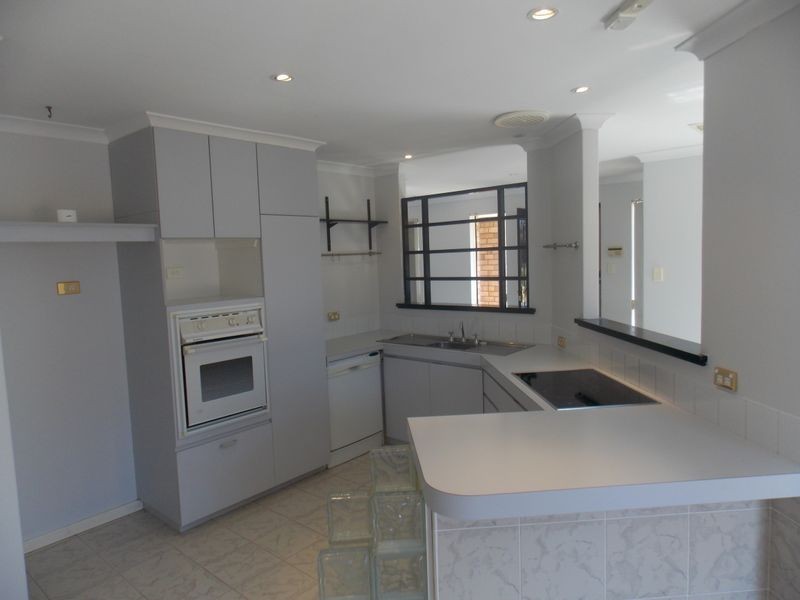 31 Greengage Court, Armadale WA 6112