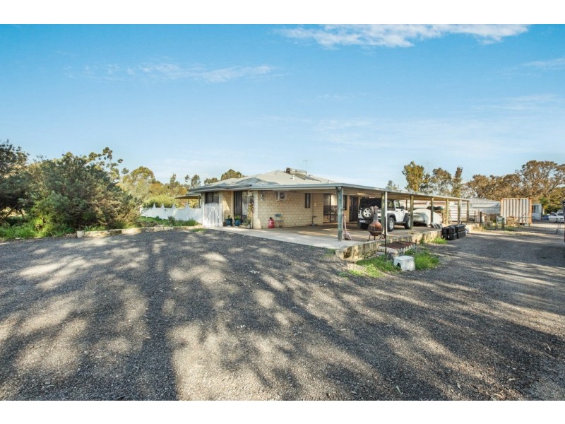 170 Country Drive, Oakford WA 6121