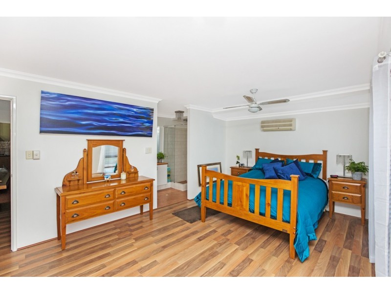 170 Country Drive, Oakford WA 6121