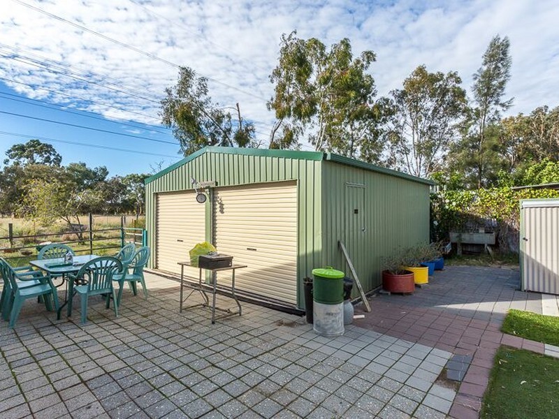 170 Country Drive, Oakford WA 6121