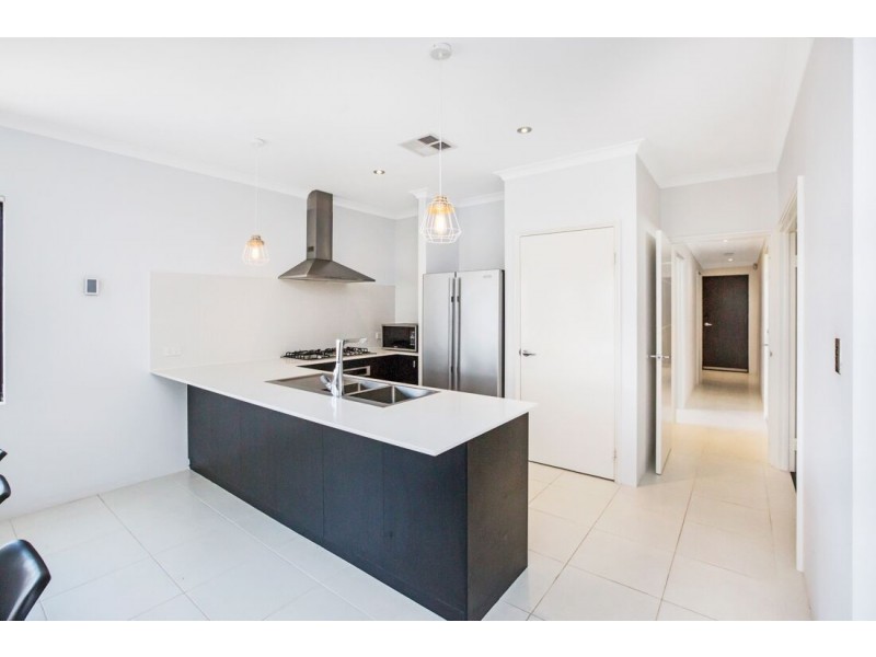 47 Manhattan Concourse, Hilbert WA 6112