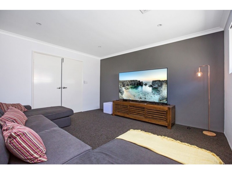 47 Manhattan Concourse, Hilbert WA 6112