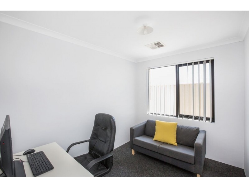 47 Manhattan Concourse, Hilbert WA 6112