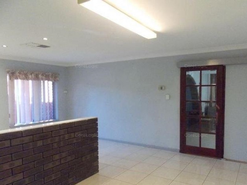 5 Dawson Way, Parmelia WA 6167