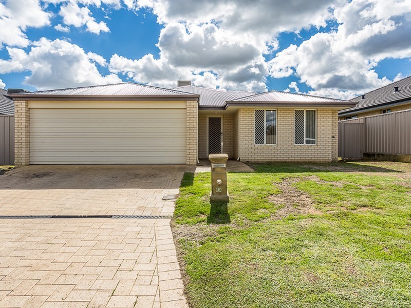 53 Chiltern Avenue, Brookdale WA 6112
