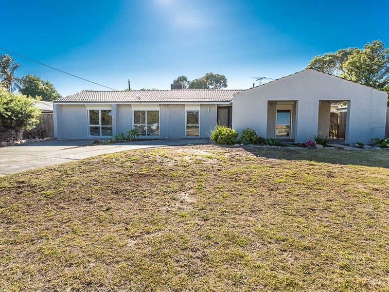 8 Phylma Street, Armadale WA 6112