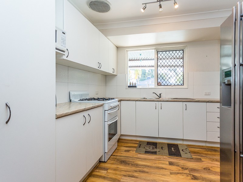 8 Phylma Street, Armadale WA 6112