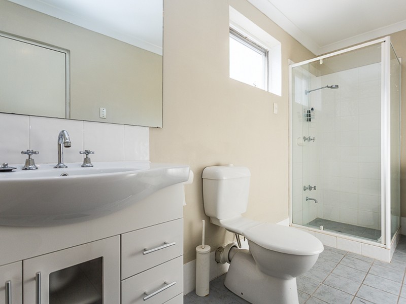 8 Phylma Street, Armadale WA 6112