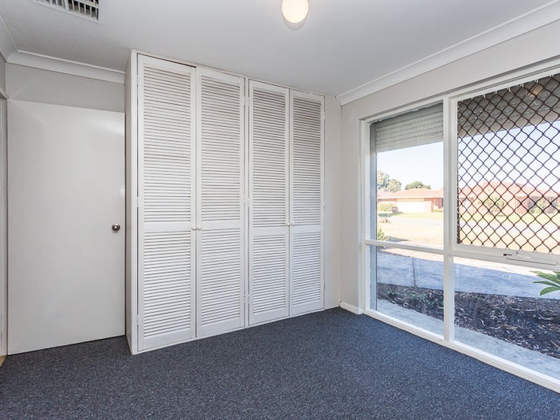 8 Phylma Street, Armadale WA 6112