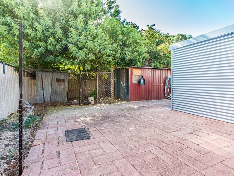 8 Phylma Street, Armadale WA 6112