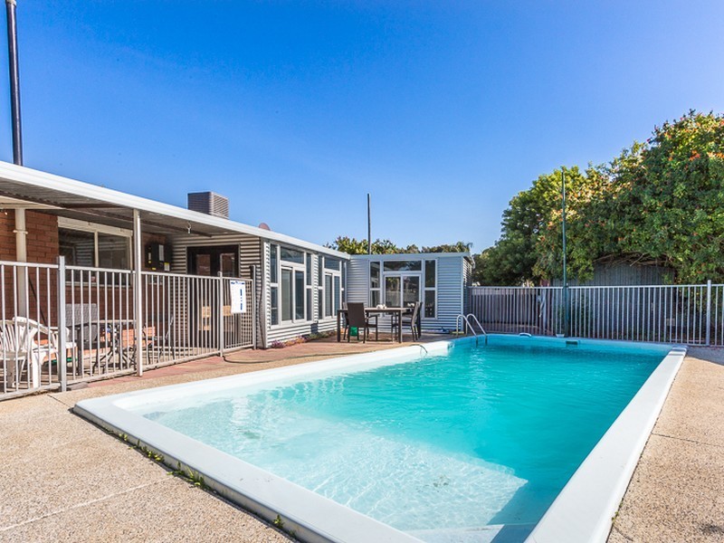 8 Phylma Street, Armadale WA 6112