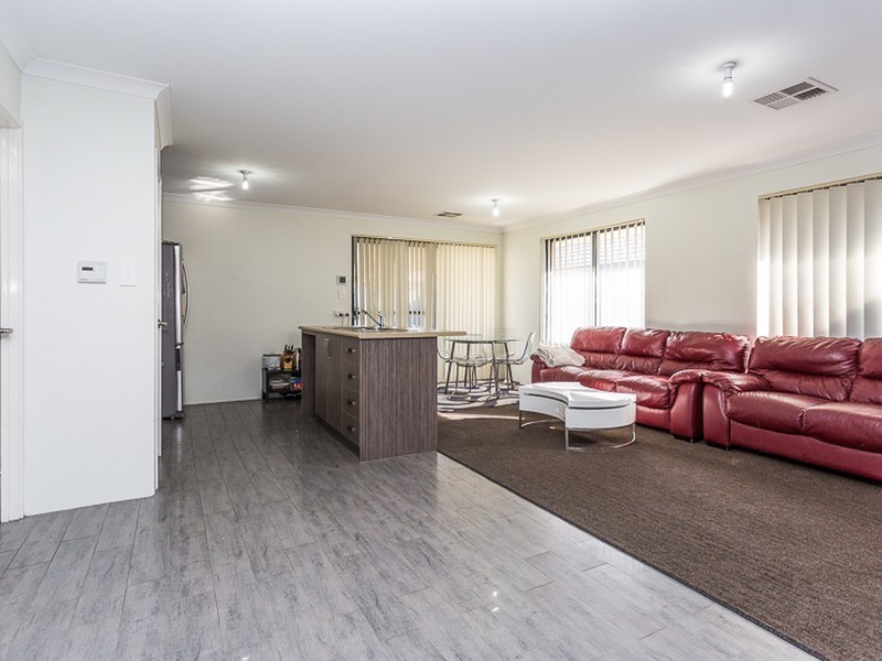 38 Araucaria Boulevard, Byford WA 6122