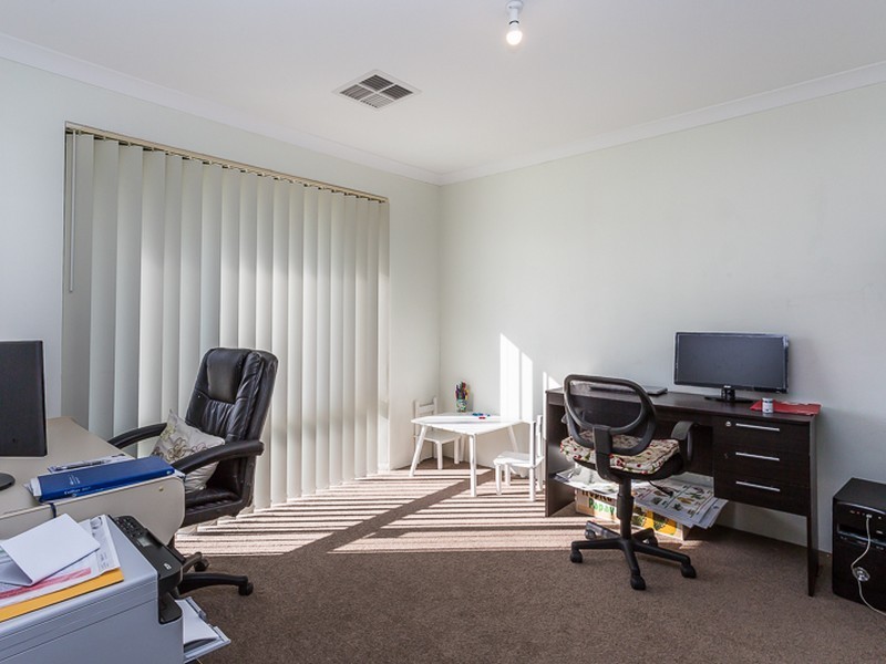 38 Araucaria Boulevard, Byford WA 6122