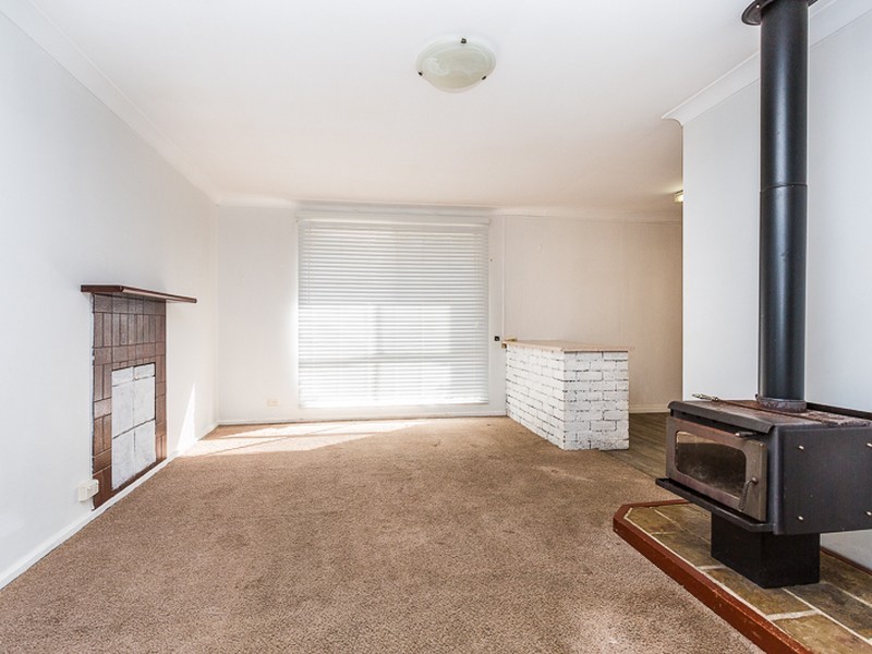 1 Ash Court, Armadale WA 6112
