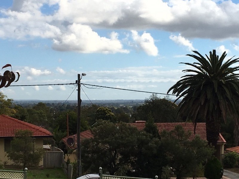 47 Derry Avenue, Mount Nasura WA 6112