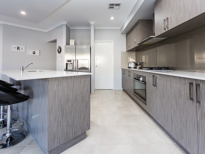 1 Thoroughbred Drive, Darling Downs WA 6122