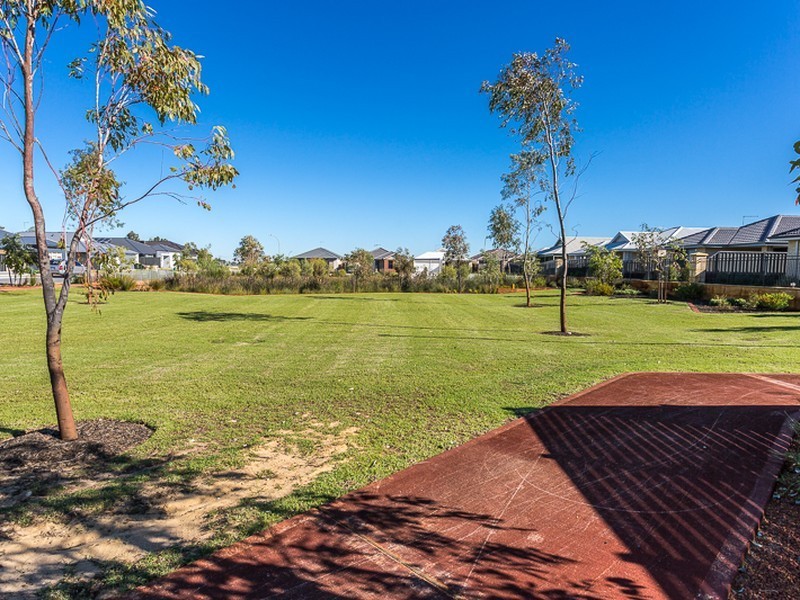 1 Thoroughbred Drive, Darling Downs WA 6122
