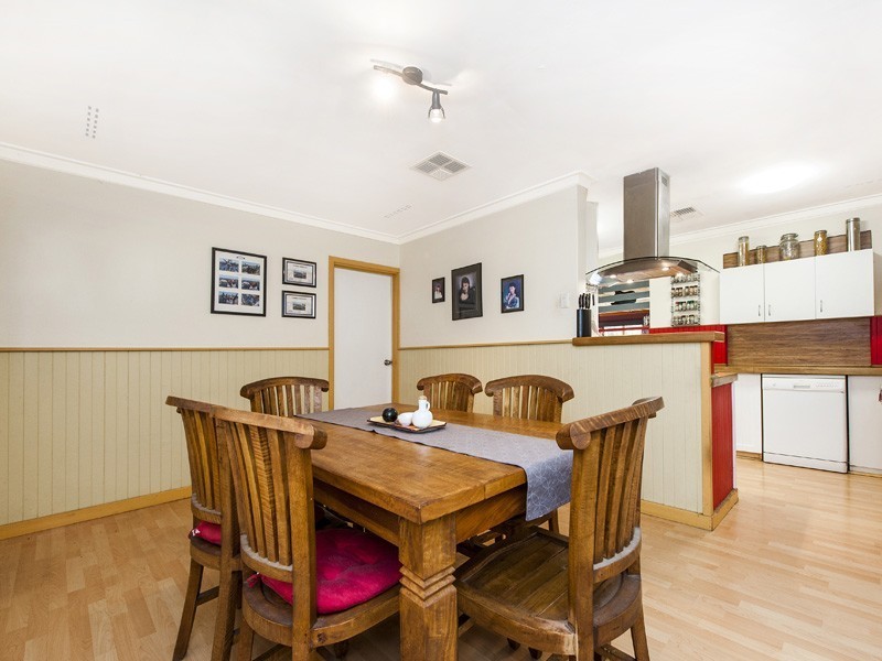 4 Phylma Street, Armadale WA 6112